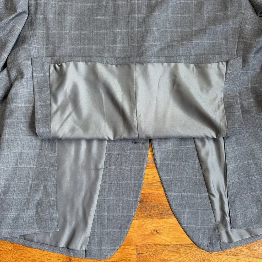 Jos A Bank Mens Suit 50R 45x30 Grey Windowpane Two Button Wool Tailored Fit
